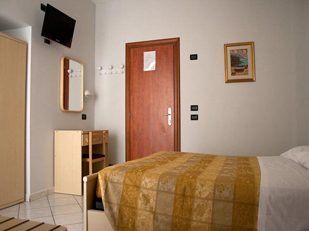 Hotel Monica Chianciano Terme Pokój zdjęcie