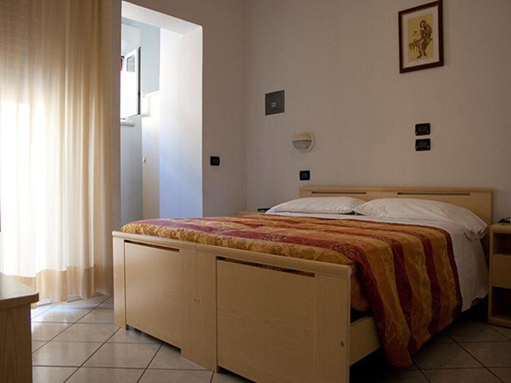 Hotel Monica Chianciano Terme Pokój zdjęcie